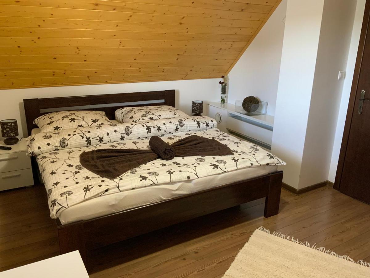 Villa Rocky View Стара-Лесна Экстерьер фото