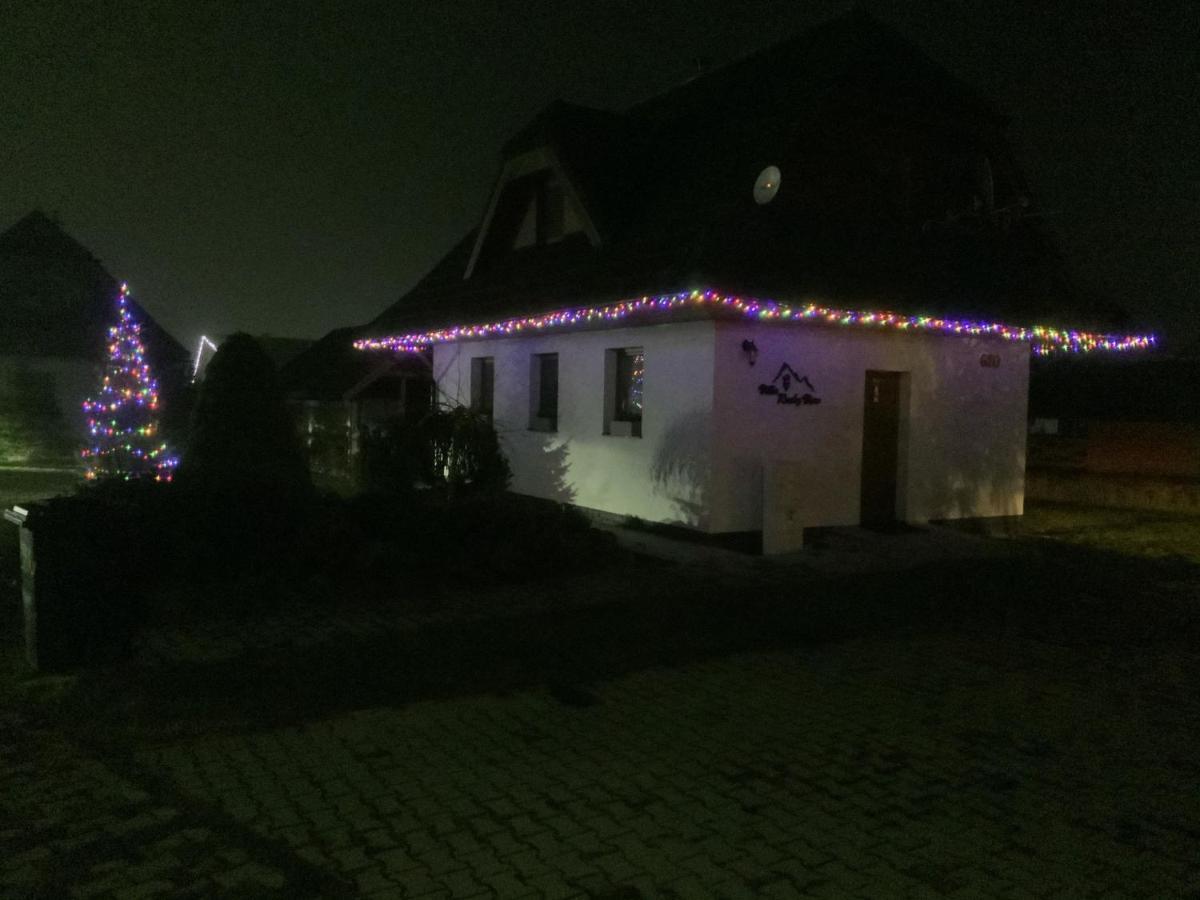 Villa Rocky View Стара-Лесна Экстерьер фото